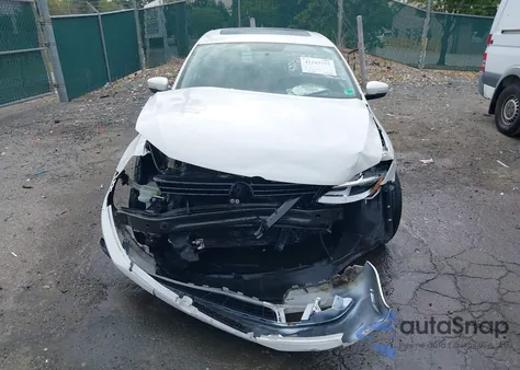 2011 Volkswagen Jetta 2.5L Se z USA, uszkodzony, nr VIN 3VWDZ7AJ2BM359192